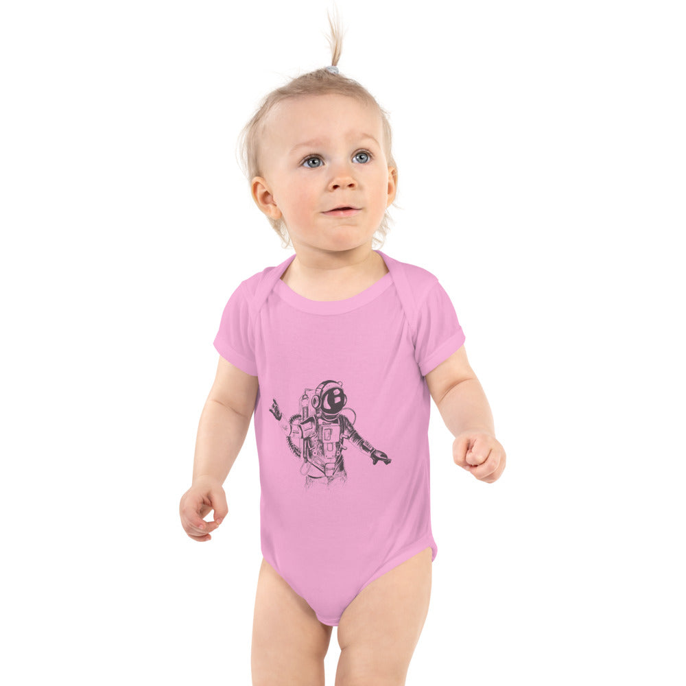 Black & white space travel man | Baby Short Sleeve Bodysuit | Rabbit Skins 4400